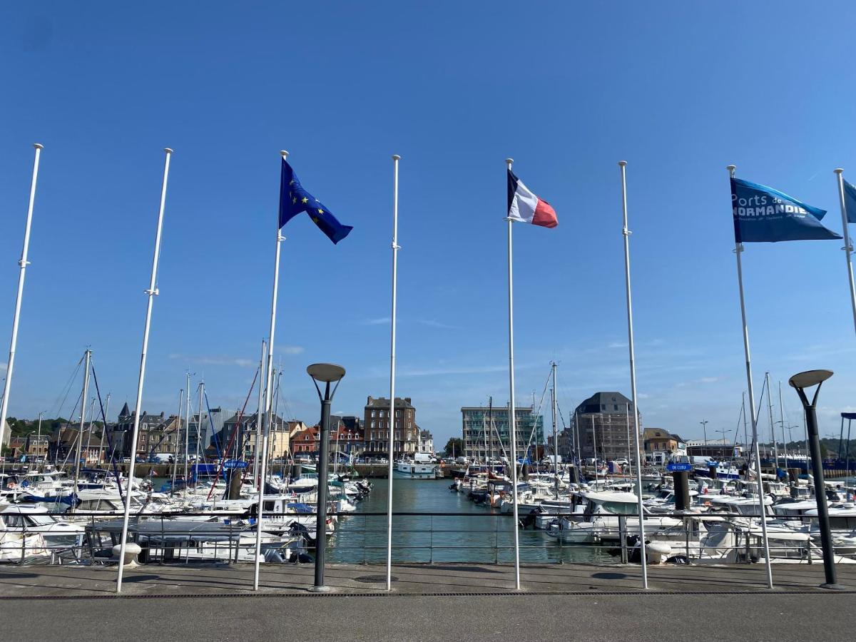 Apartamento Beau Studio Cosy Calme En Face Du Port Sur Le Quai Dieppe Exterior foto